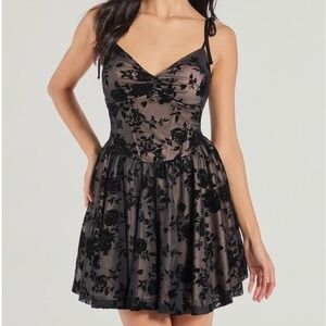 Windsor‎ Black Velvet Floral Burnout Corset Mini Dress Nude Lining Tie Straps S